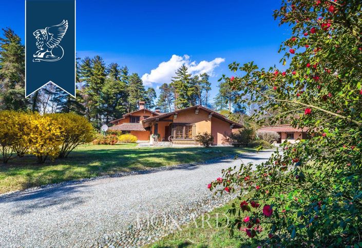 Image No.3-4 Bed Villa for sale