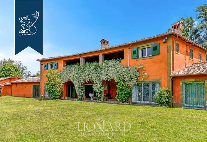 Image No.2-6 Bed Villa for sale