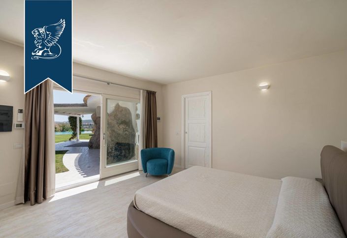 Image No.29-5 Bed Villa for sale