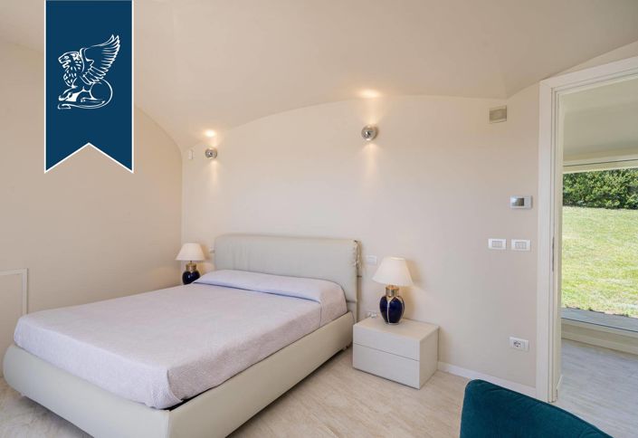 Image No.35-5 Bed Villa for sale