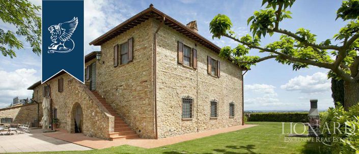 Image No.3-12 Bed Farmhouse for sale