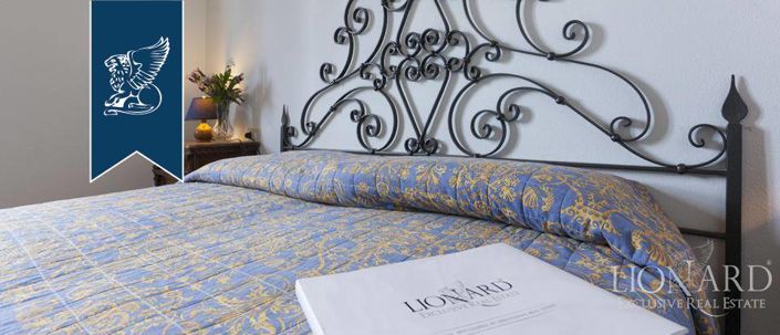 Image No.32-12 Bed Farmhouse for sale