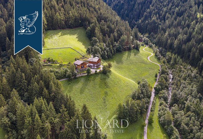 Image No.2-5 Bed Villa for sale