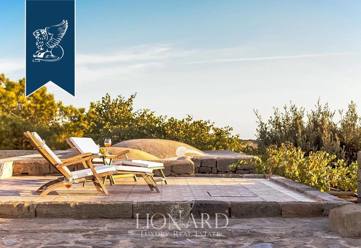 Image No.14-14 Bed Farmhouse for sale