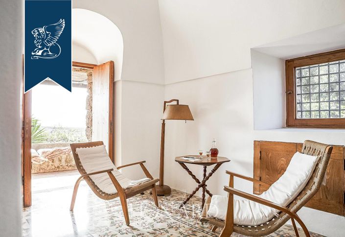 Image No.20-14 Bed Farmhouse for sale