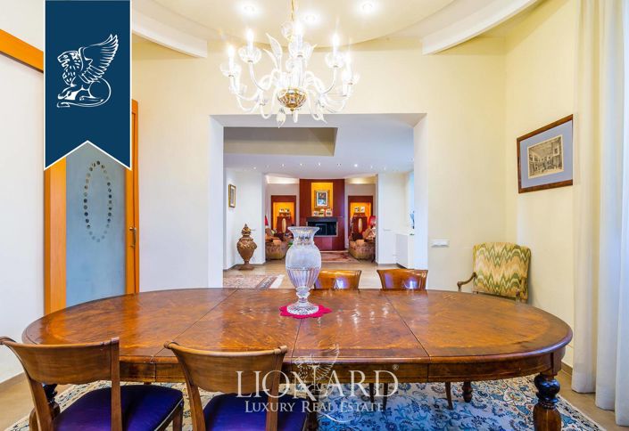 Image No.29-6 Bed Villa for sale