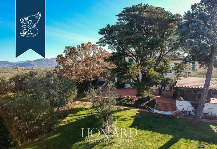 Image No.3-6 Bed Villa for sale