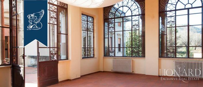 Image No.49-5 Bed Villa for sale