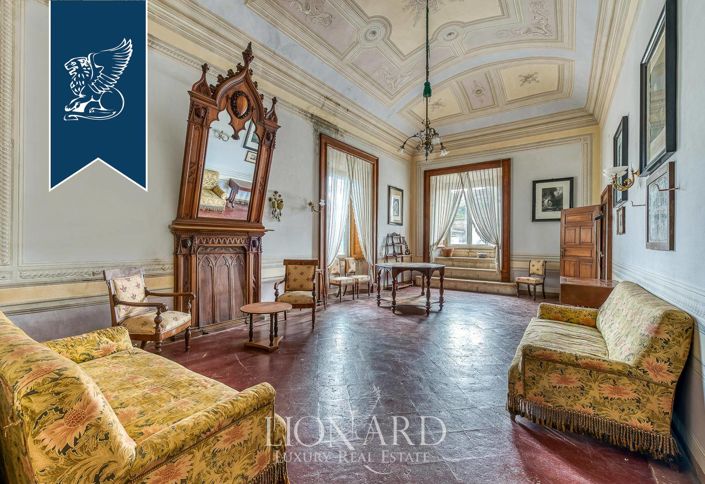 Image No.13-10 Bed Villa for sale