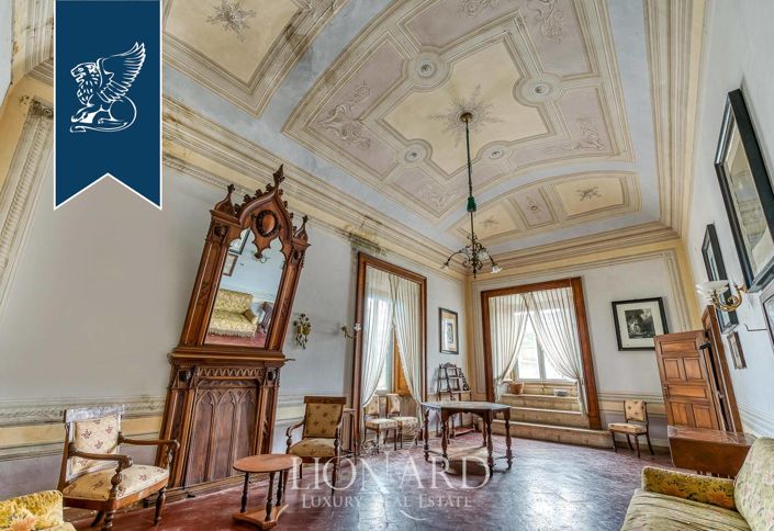 Image No.14-10 Bed Villa for sale