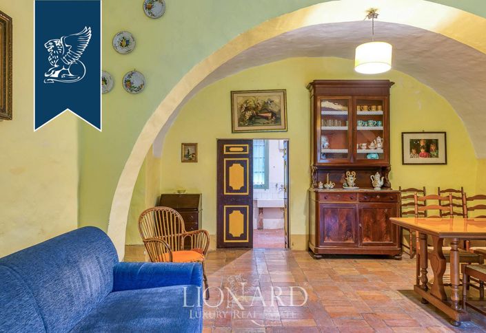 Image No.32-10 Bed Villa for sale