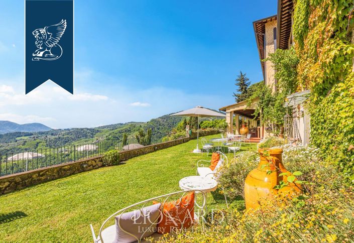 Image No.19-12 Bed Villa for sale