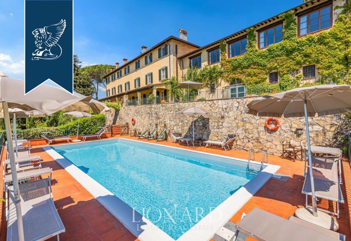 Image No.4-12 Bed Villa for sale