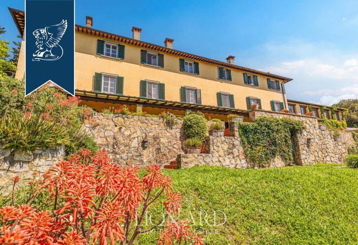 Image No.7-12 Bed Villa for sale