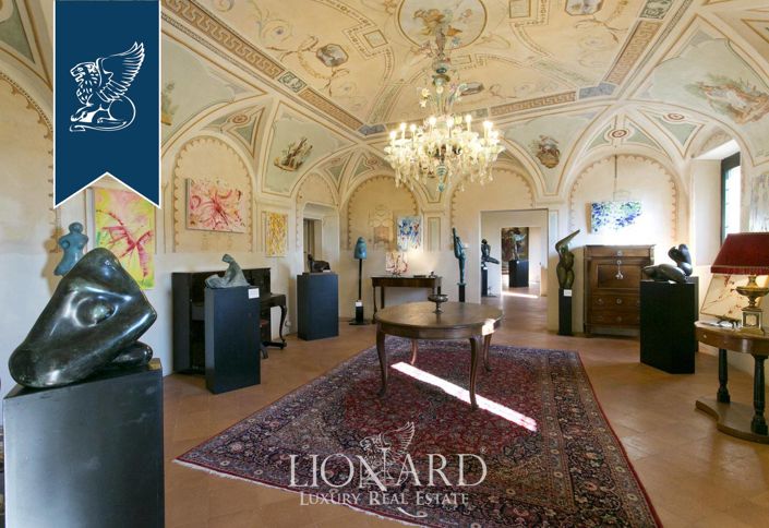 Image No.22-30 Bed Villa for sale