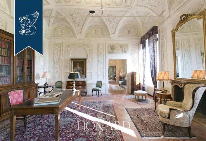 Image No.41-30 Bed Villa for sale