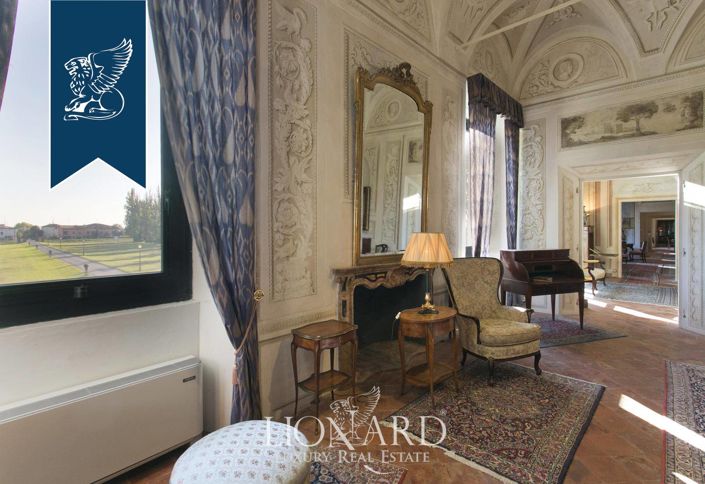 Image No.46-30 Bed Villa for sale