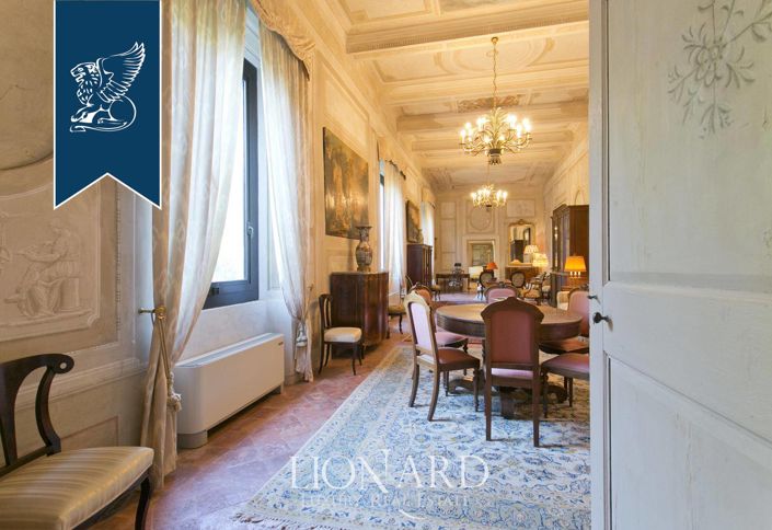 Image No.55-30 Bed Villa for sale