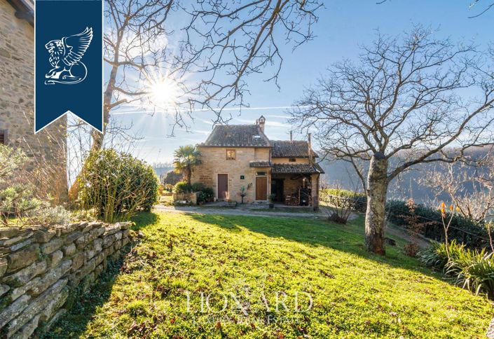 Image No.17-5 Bed Country House for sale