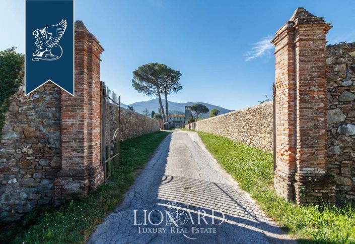 Image No.17-Villa for sale