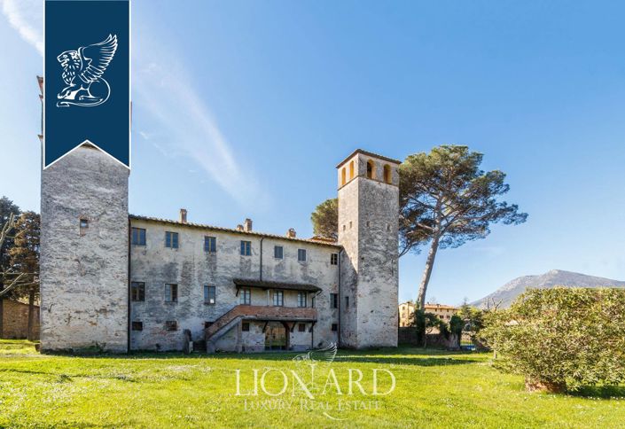 Image No.22-Villa for sale