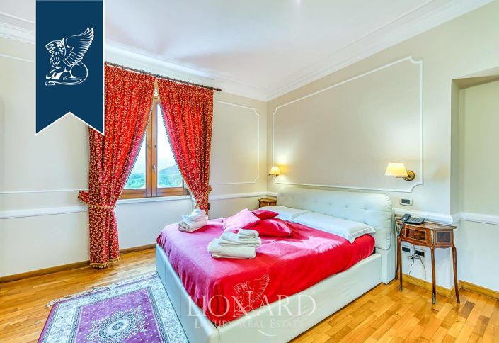 Image No.30-28 Bed Villa for sale