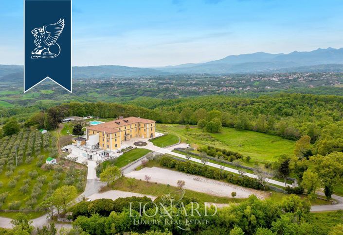 Image No.39-28 Bed Villa for sale