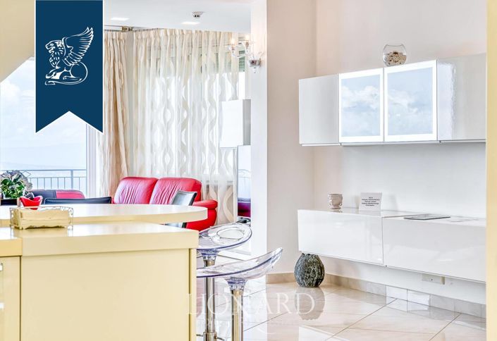 Image No.16-5 Bed Villa for sale