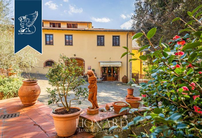 Image No.10-10 Bed Farmhouse for sale