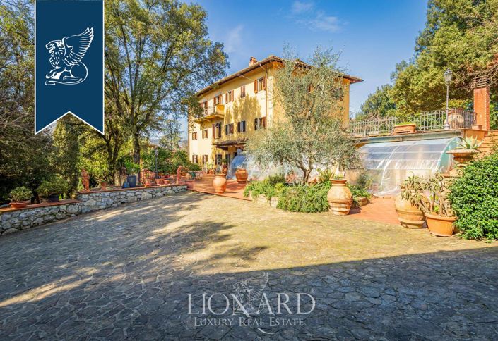 Image No.7-10 Bed Farmhouse for sale