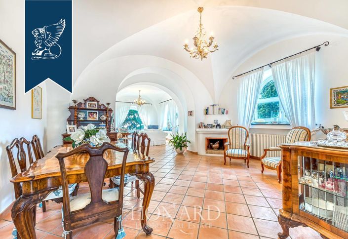 Image No.19-4 Bed Villa for sale