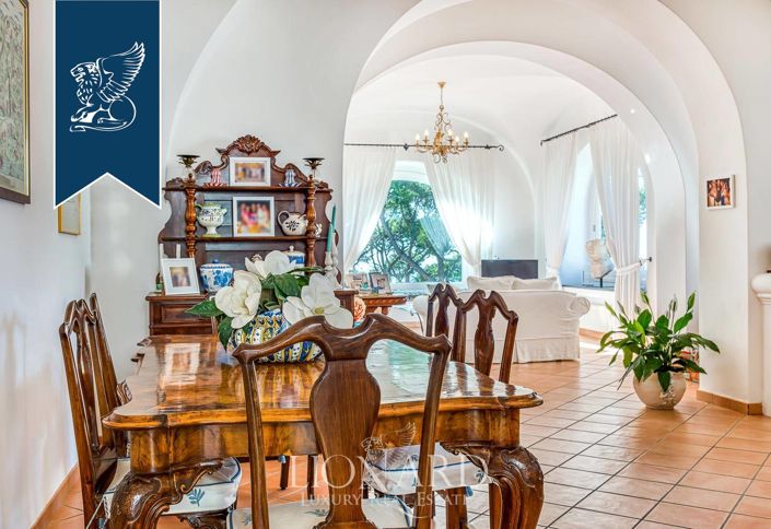 Image No.20-4 Bed Villa for sale