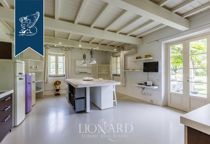 Image No.44-5 Bed Country House for sale