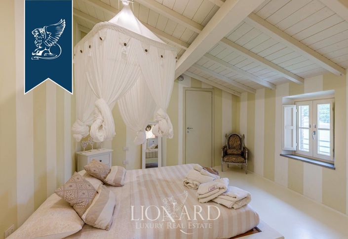 Image No.50-5 Bed Country House for sale