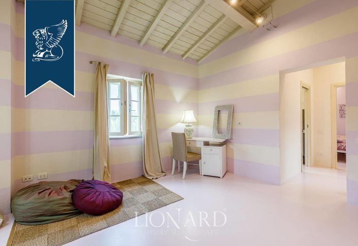 Image No.53-5 Bed Country House for sale