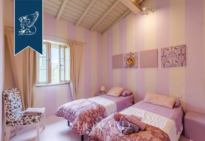 Image No.57-5 Bed Country House for sale