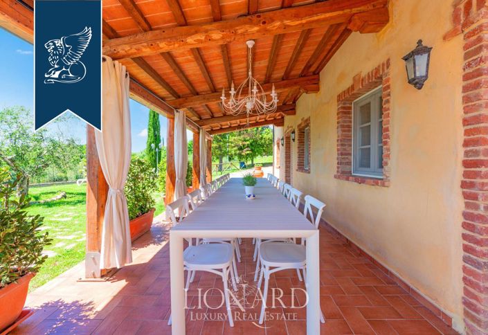 Image No.14-8 Bed Villa for sale