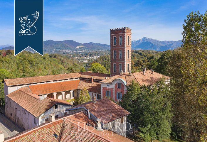 Image No.2-10 Bed Property for sale