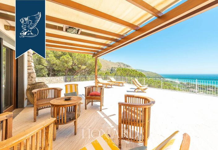 Image No.30-7 Bed Villa for sale