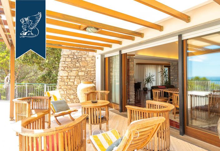 Image No.32-7 Bed Villa for sale