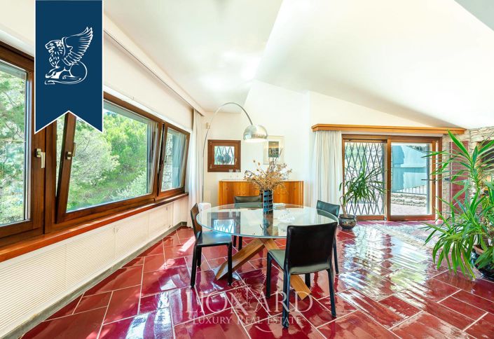 Image No.38-7 Bed Villa for sale