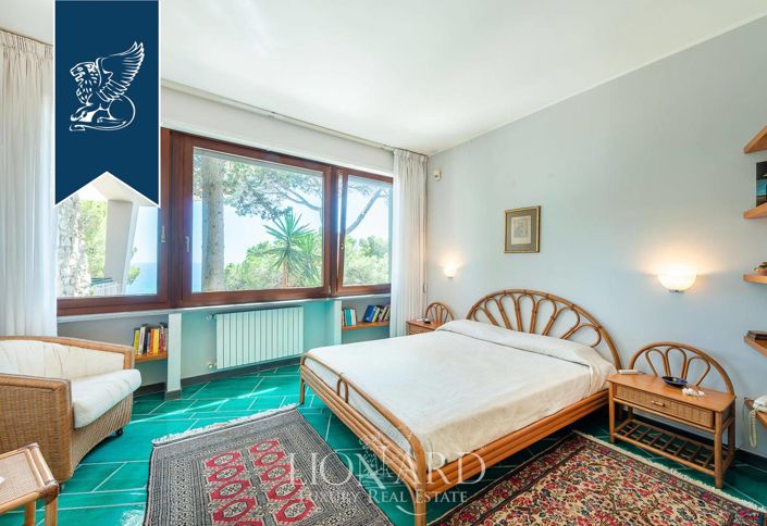 Image No.48-7 Bed Villa for sale