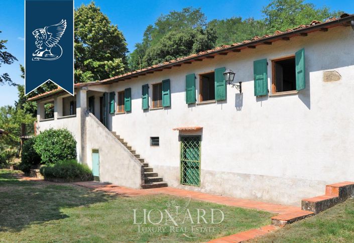 Image No.2-4 Bed Farmhouse for sale