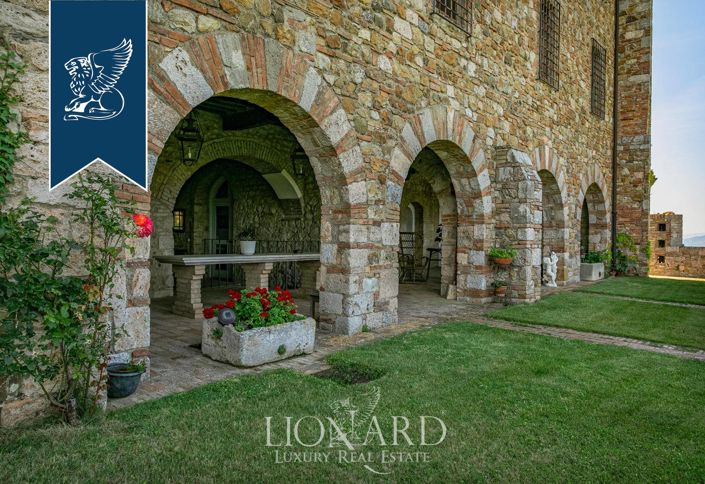 Image No.14-20 Bed Property for sale