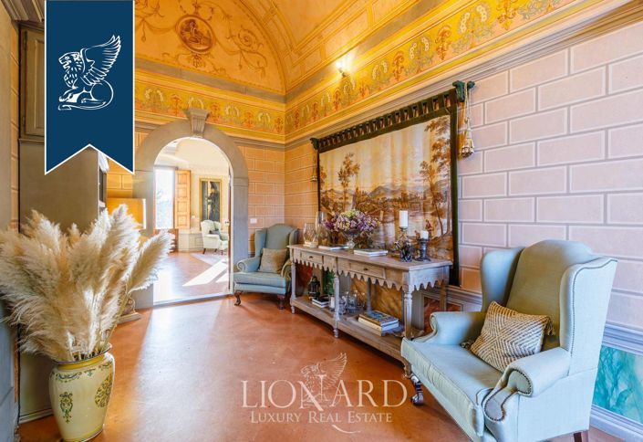 Image No.15-14 Bed Villa for sale