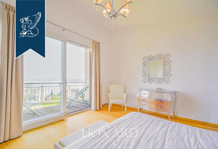 Image No.25-7 Bed Villa for sale