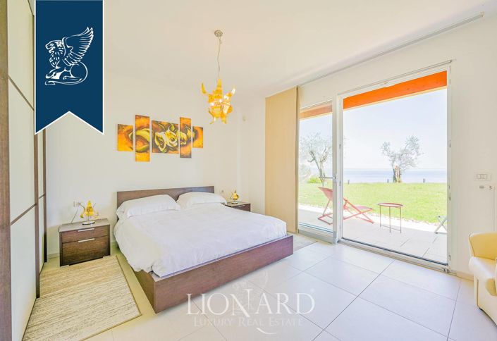 Image No.30-7 Bed Villa for sale