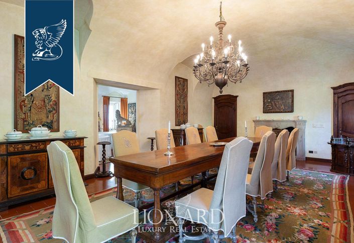 Image No.16-8 Bed Villa for sale