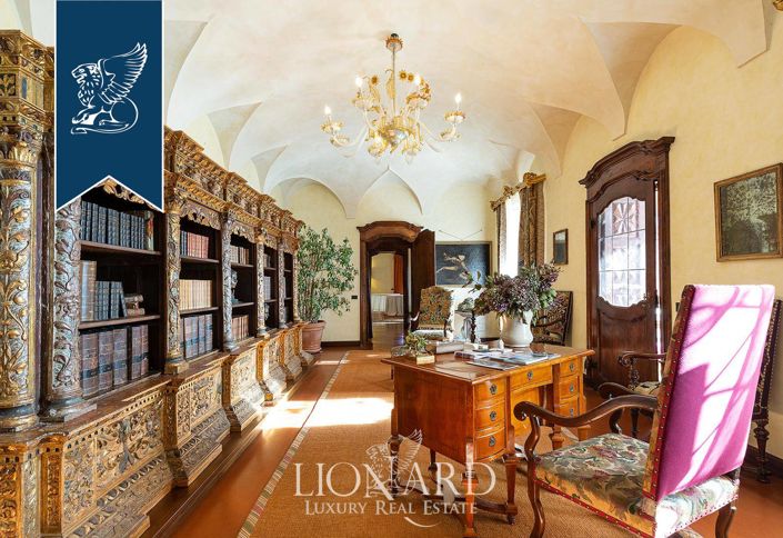 Image No.19-8 Bed Villa for sale