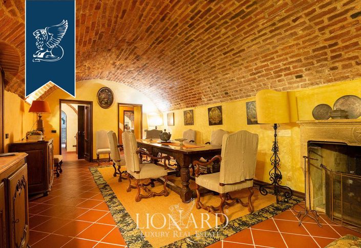 Image No.33-8 Bed Villa for sale